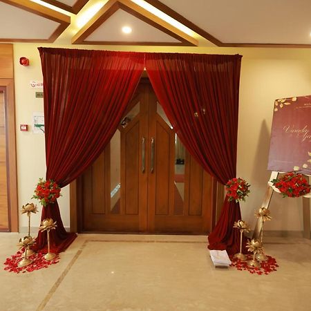 Krishnavalsam Regency Hotel Guruvayur Luaran gambar