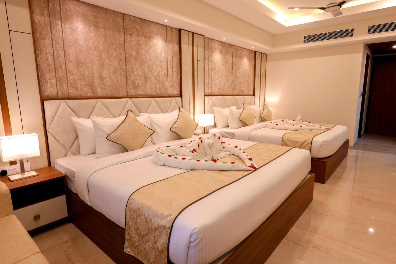 Krishnavalsam Regency Hotel Guruvayur Luaran gambar