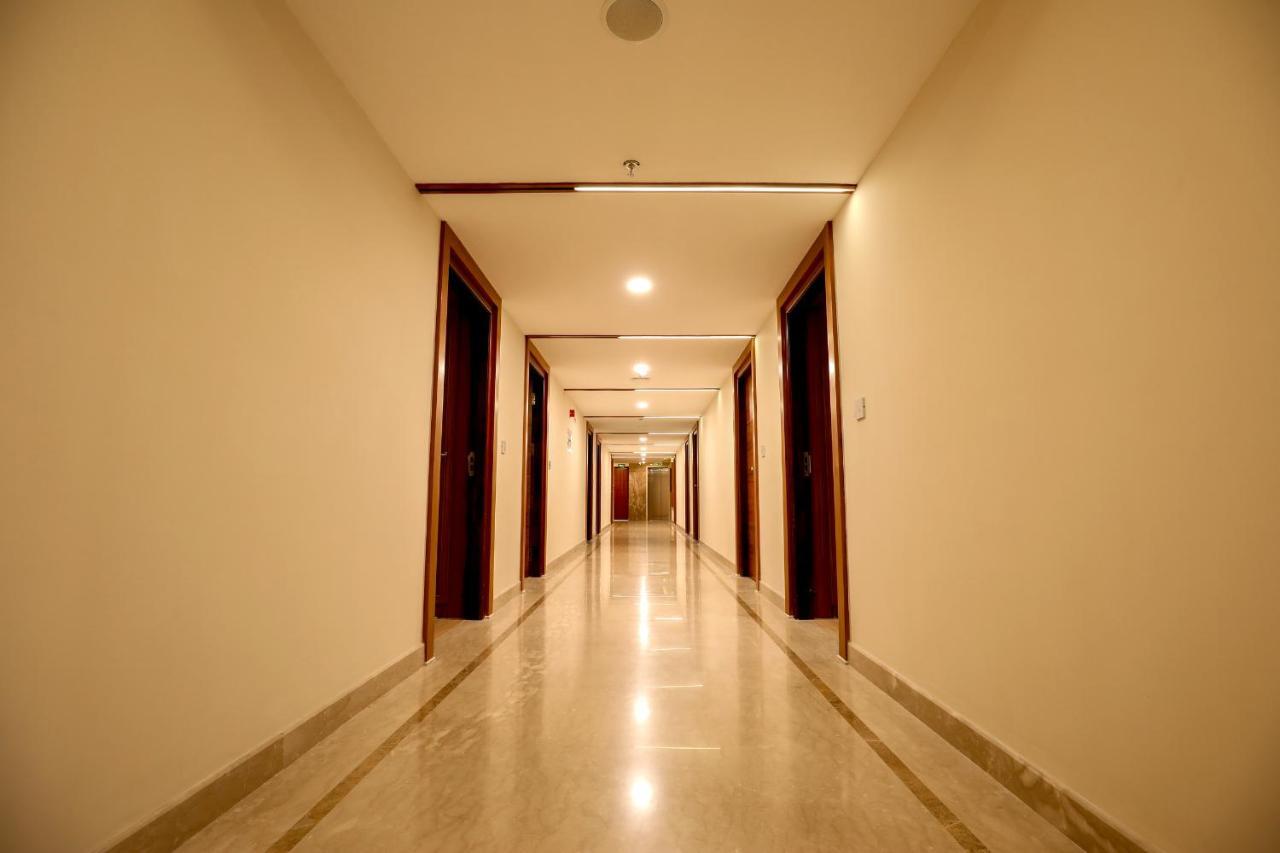 Krishnavalsam Regency Hotel Guruvayur Luaran gambar