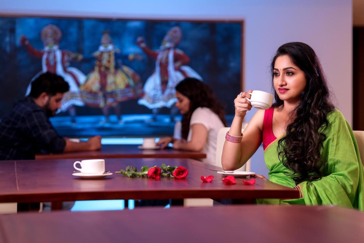 Krishnavalsam Regency Hotel Guruvayur Luaran gambar