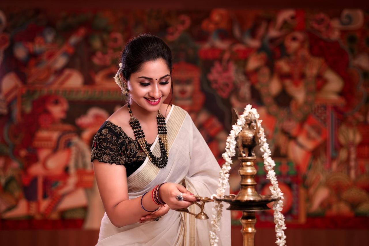 Krishnavalsam Regency Hotel Guruvayur Luaran gambar