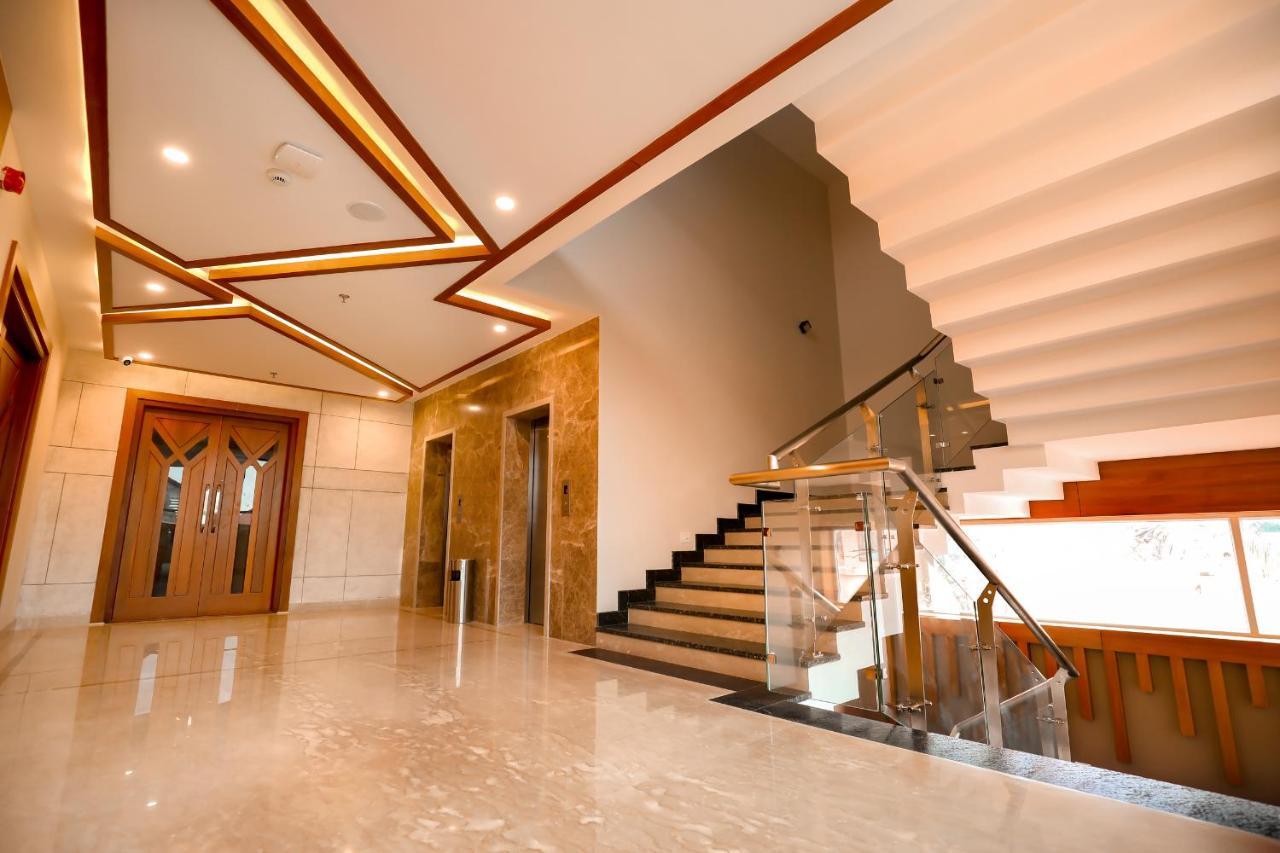 Krishnavalsam Regency Hotel Guruvayur Luaran gambar