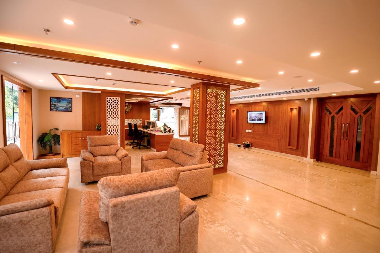 Krishnavalsam Regency Hotel Guruvayur Luaran gambar