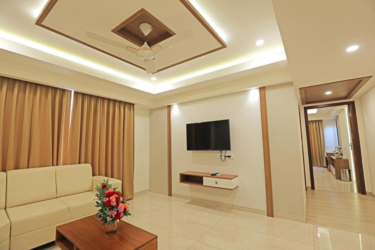Krishnavalsam Regency Hotel Guruvayur Luaran gambar