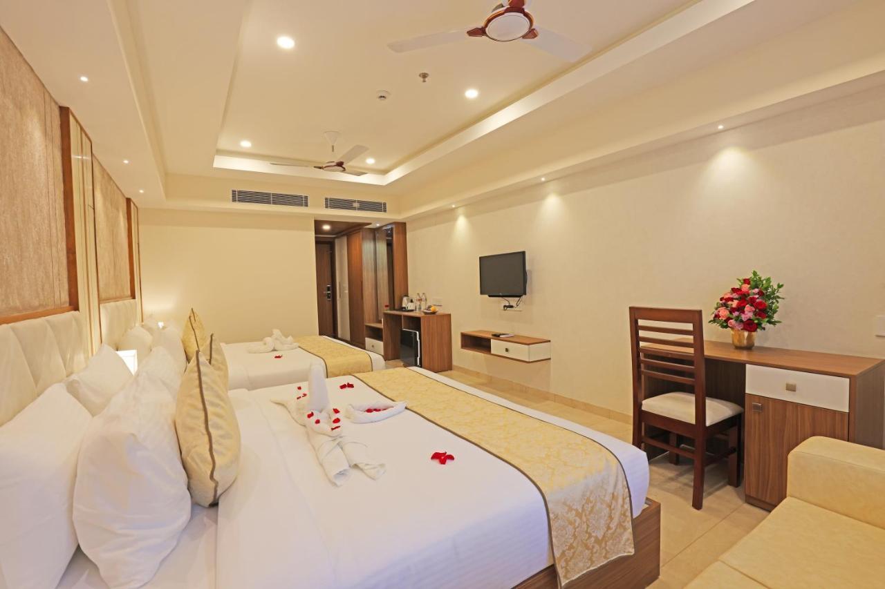 Krishnavalsam Regency Hotel Guruvayur Luaran gambar