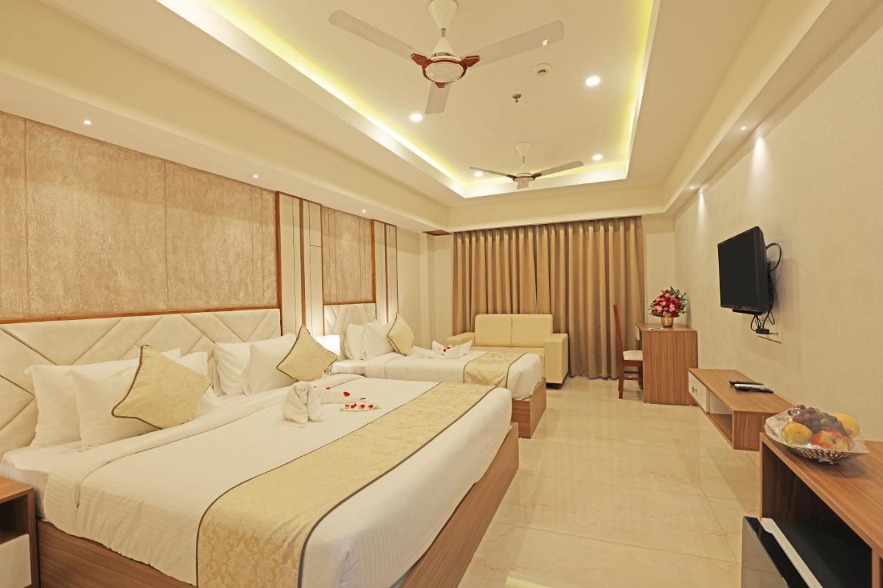 Krishnavalsam Regency Hotel Guruvayur Luaran gambar
