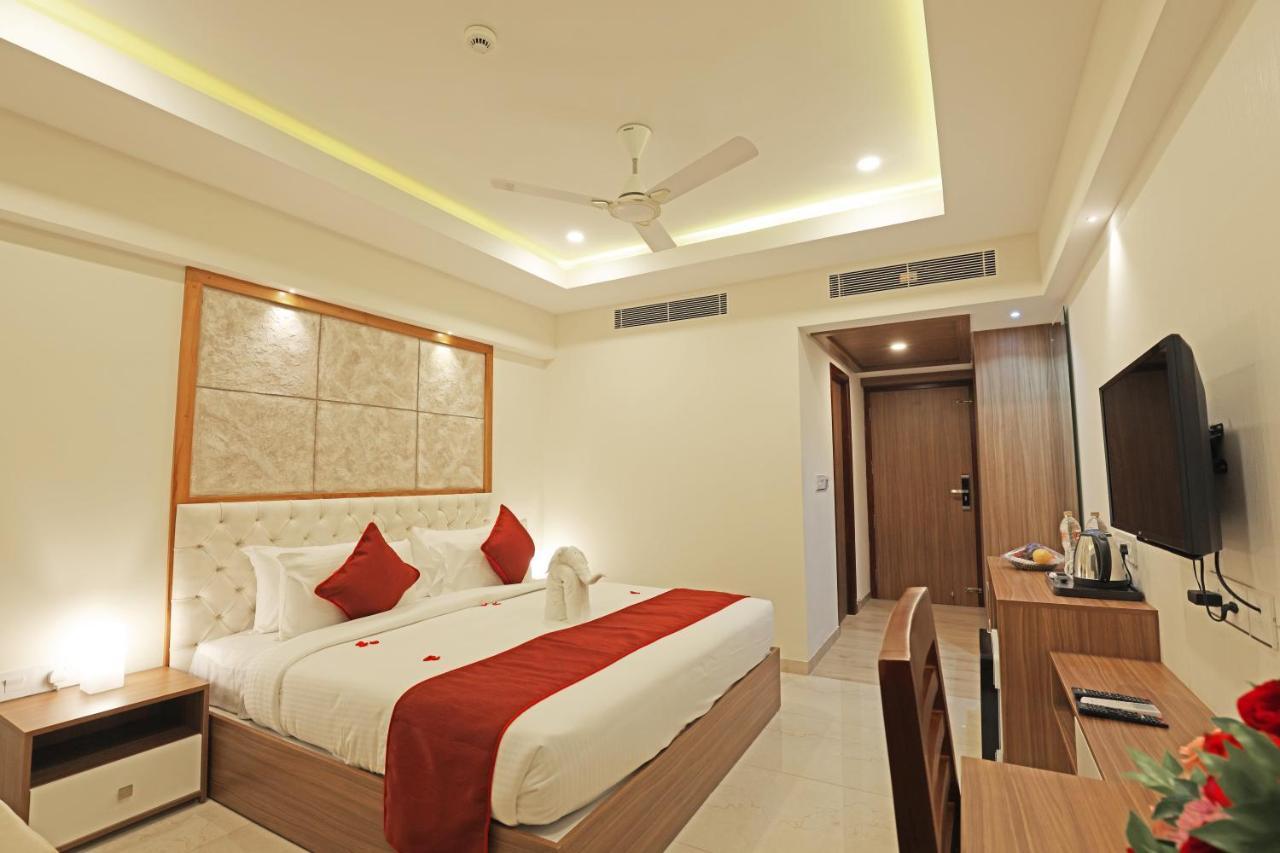 Krishnavalsam Regency Hotel Guruvayur Luaran gambar