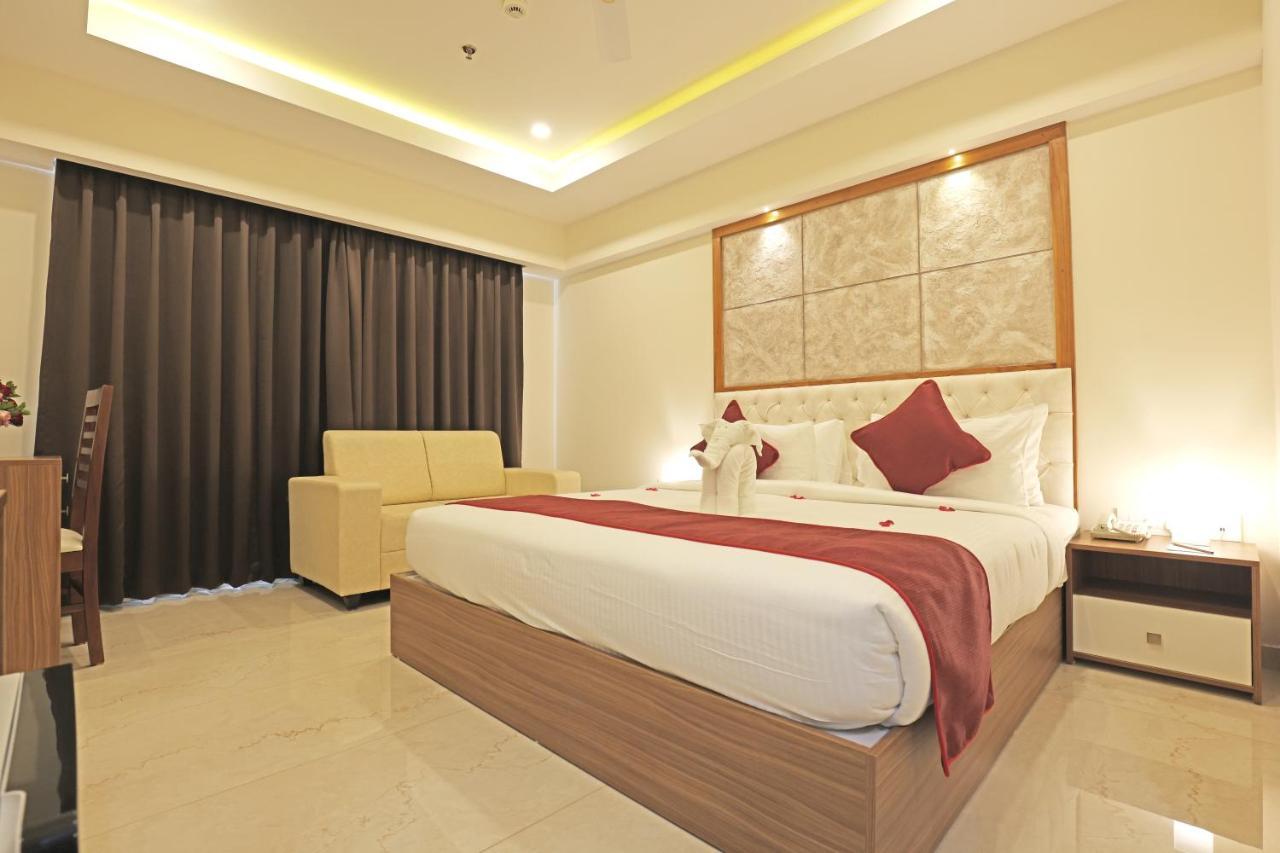 Krishnavalsam Regency Hotel Guruvayur Luaran gambar